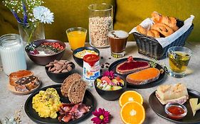 B&B Hotel Paris Romainville Noisy-Le-Sec